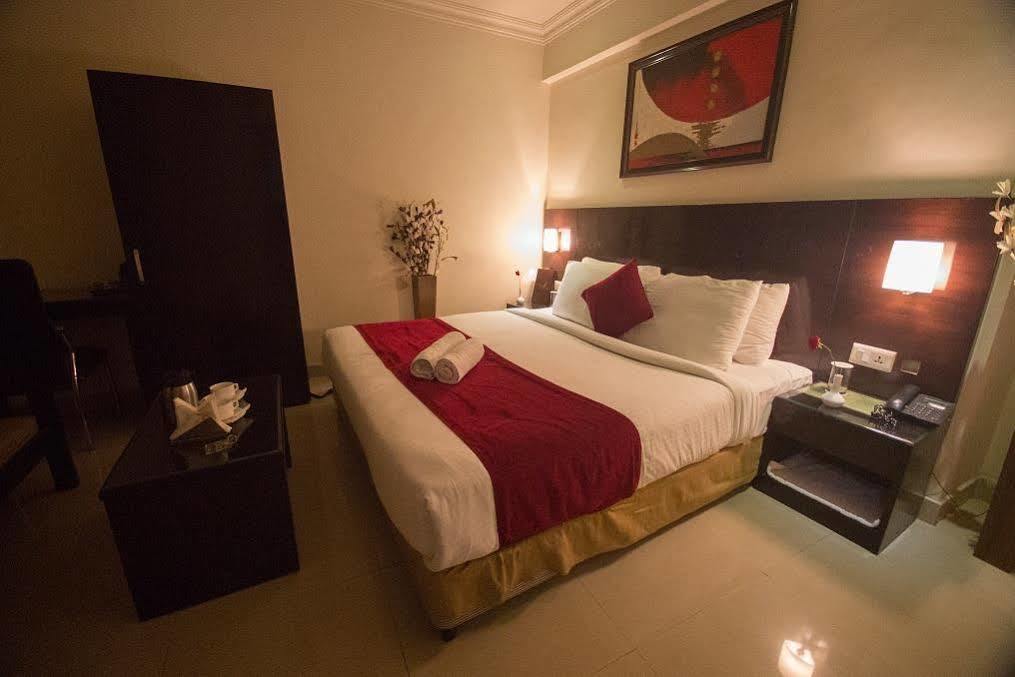 Anr Hotels Lakhnau Kültér fotó